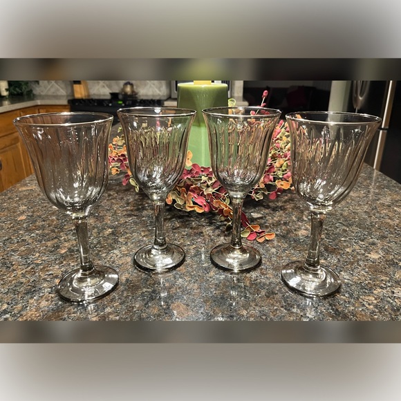 Luminarc?-Set of Four Optic Swirl Platinum Rimmed Smokey Iridescent Wine Glasses - Picture 1 of 5